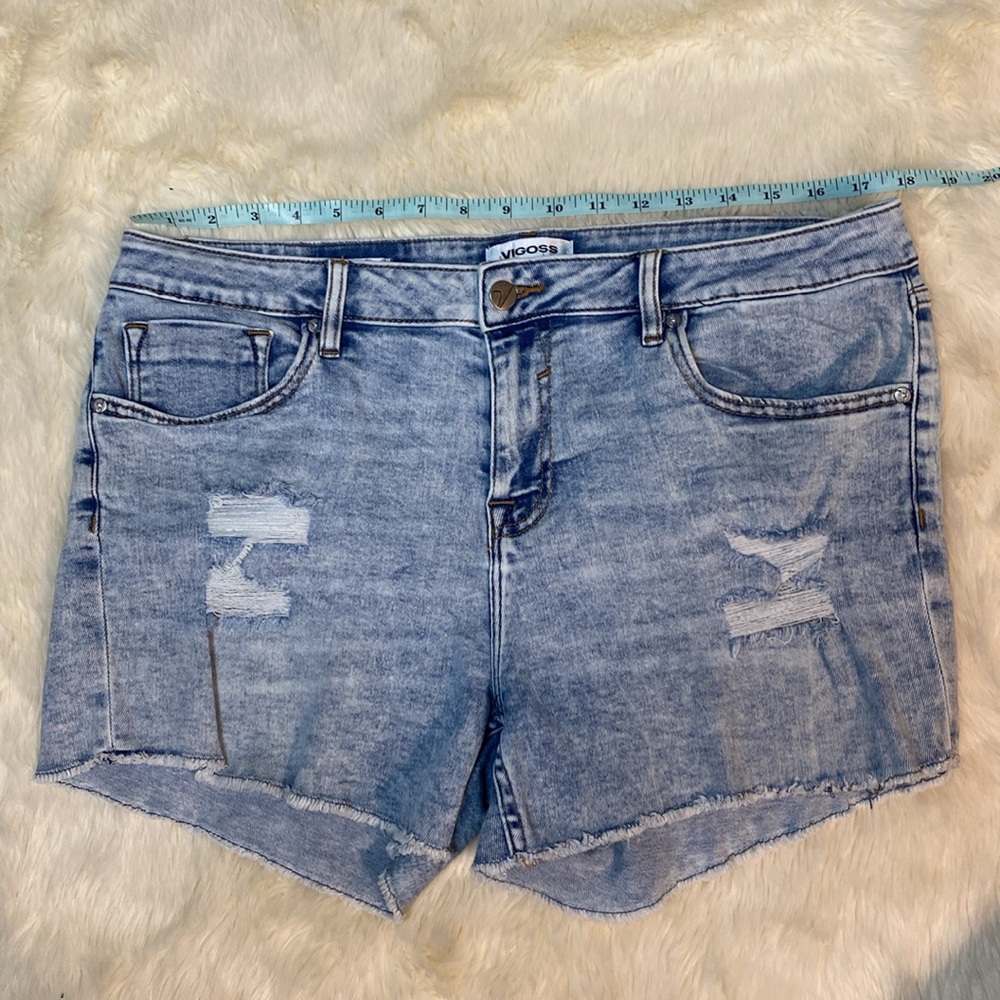 Vigross denim distress shorts , raw hem, size 32 Light wash stone - Picture 5 of 10